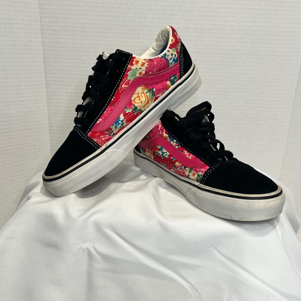 Vans black multi floral off the wall unisex sneakers
